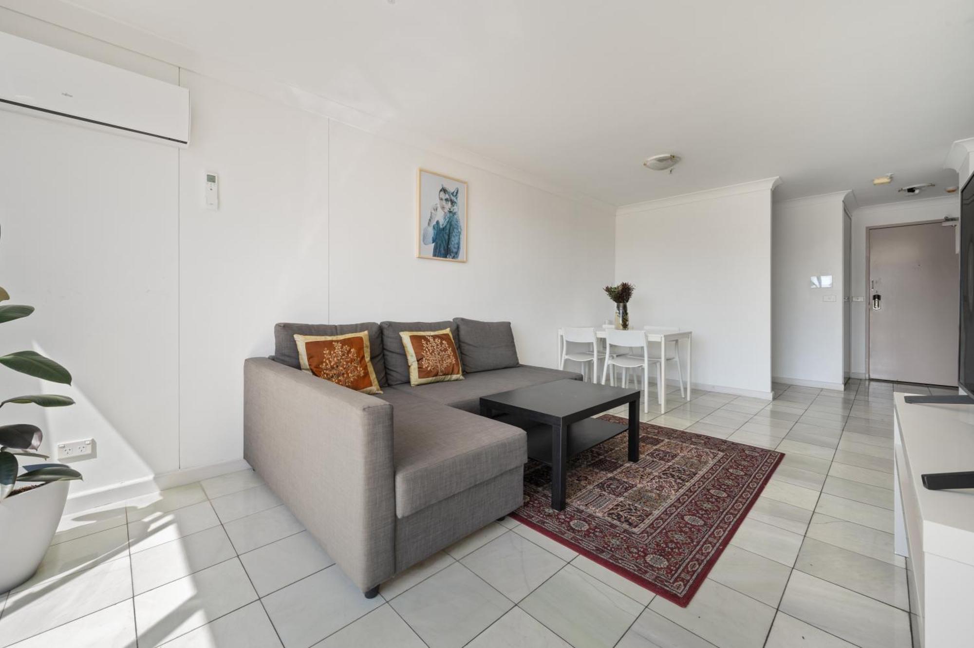 Dana-Private Room In A Shared Duplex Apartment -1 Canberra Exteriör bild